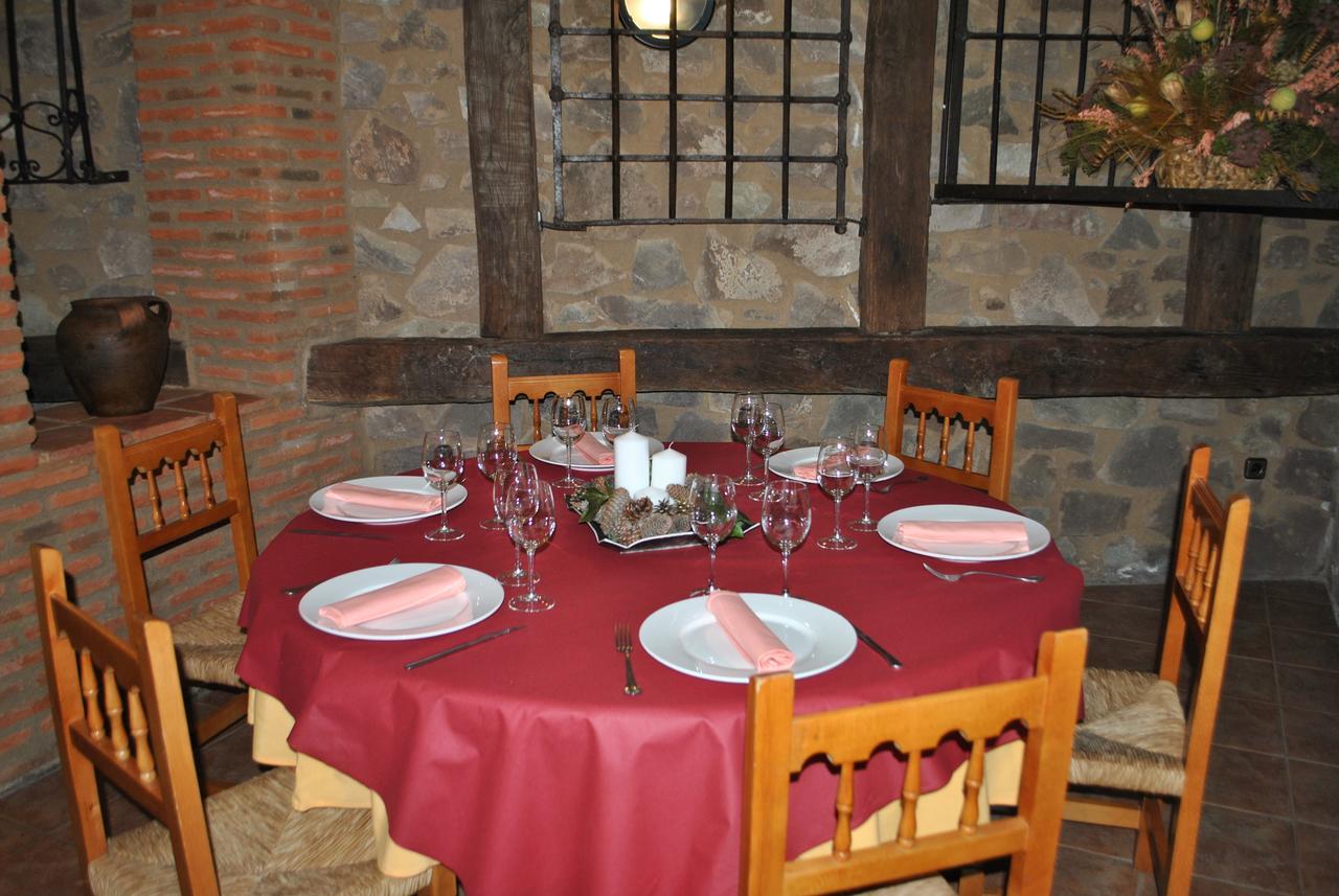 Hotel Villa De Berzocana Ngoại thất bức ảnh
