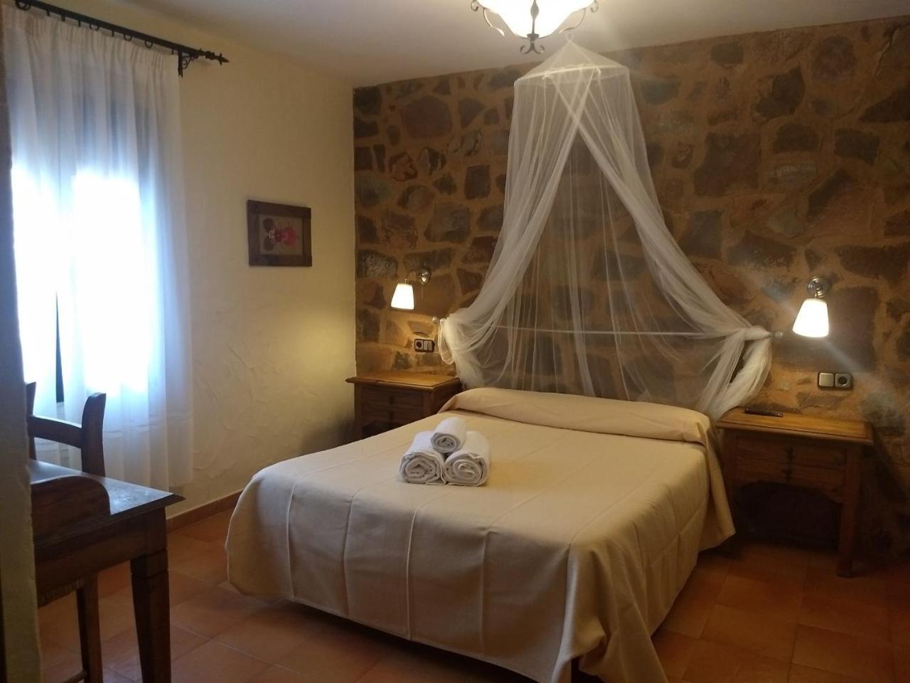 Hotel Villa De Berzocana Ngoại thất bức ảnh