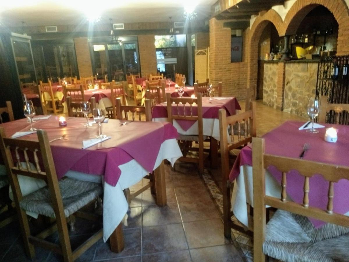 Hotel Villa De Berzocana Ngoại thất bức ảnh